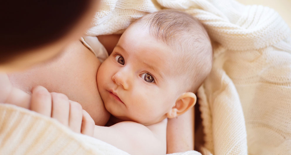 Baby, blanket, gaze.